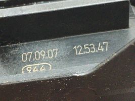 Peugeot 308 Moteur de lève-vitre de porte avant 9657247680