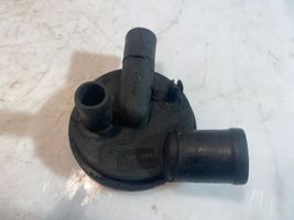 Volkswagen PASSAT B5 Breather valve 028129101D