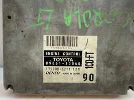 Toyota Corolla Verso E121 Variklio valdymo blokas 8966113060