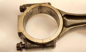 Volkswagen Tiguan Piston with connecting rod 