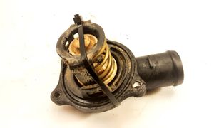 Audi A6 S6 C6 4F Boîtier de thermostat / thermostat 059121111L