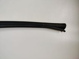 Subaru Forester SK Listwa błotnika tylnego 63526SJ000