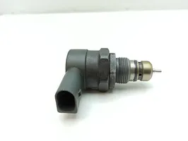 Mercedes-Benz E W211 Regolatore di pressione del carburante A6110780449