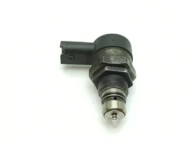 Mercedes-Benz E W211 Regolatore di pressione del carburante A6110780449