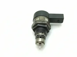 Mercedes-Benz E W211 Regolatore di pressione del carburante A6110780449