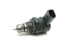 Mercedes-Benz E W211 Regolatore di pressione del carburante A6110780449