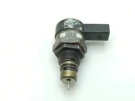 Mercedes-Benz E W211 Regolatore di pressione del carburante A6110780449