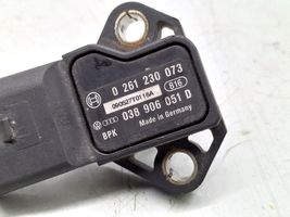 Volkswagen PASSAT CC Czujnik ciśnienia powietrza 038906051D
