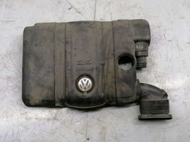 Volkswagen Jetta VI Oro filtro dėžė 07K129601J