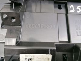 Subaru Forester SJ Panneau de garniture console centrale 66067FJ230