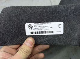 Volkswagen Jetta VI Dolny panel schowka koła zapasowego 5C6867428R