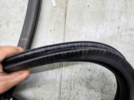 Volkswagen Jetta VI Rear door rubber seal (on body) 5C6867913H