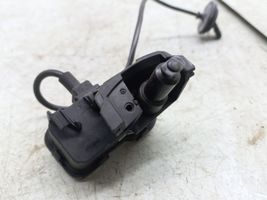 Volkswagen Jetta VI Fuel tank cap lock motor 5C6810773H