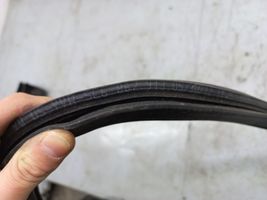 Volkswagen Jetta VI Rear door rubber seal (on body) 5C6867913