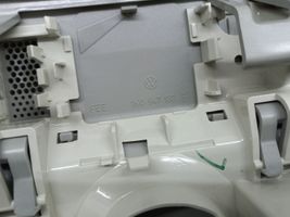 Volkswagen Jetta VI Luz del asiento delantero 1K0947133E