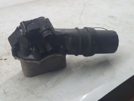 Volkswagen PASSAT B7 USA Supporto di montaggio del filtro dell’olio 07K115397E