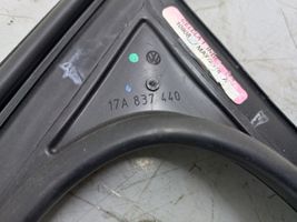 Volkswagen Jetta USA Guarnizione in gomma finestrino/vetro portiera anteriore 17A837440