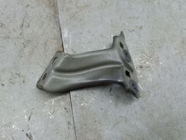 Volkswagen Jetta USA Supporto di montaggio del parafango 17A821137