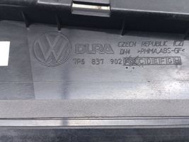 Volkswagen Touareg II Rivestimento modanatura del vetro della portiera anteriore 7P6837902