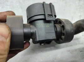 Volkswagen Touareg II Valve vacuum 1J0819809