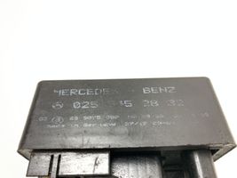 Mercedes-Benz A W168 Hehkutulpan esikuumennuksen rele 0255452832