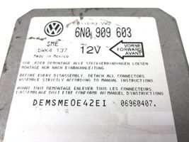 Volkswagen PASSAT B4 Sterownik / Moduł Airbag 6N0909603