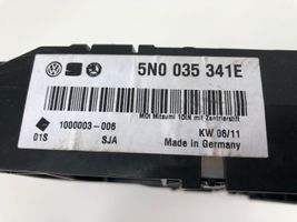 Volkswagen PASSAT B7 USB-pistokeliitin 5N0035342D