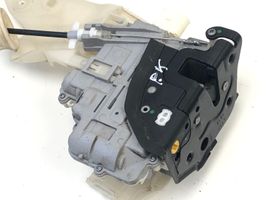 Volkswagen Touareg II Front door lock 8J2837015A