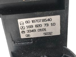 Mercedes-Benz A W169 Ohjauspyörän painikkeet/kytkimet 1698207310