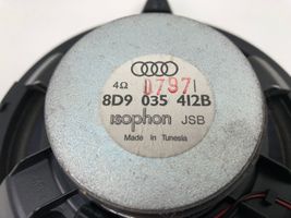 Audi A3 S3 8L Garsiakalbis (-iai) galinėje palangėje 8D9035412B