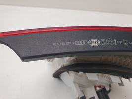 Audi A4 S4 B7 8E 8H Galinis žibintas dangtyje 8E5945094A