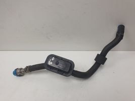 Volkswagen PASSAT B8 Fuel return line/hose 5Q0127242B