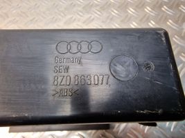 Audi A2 Boîte / compartiment de rangement pour tableau de bord 8Z0863077
