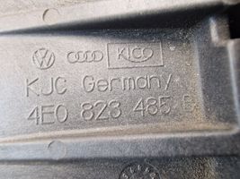 Audi A8 S8 D3 4E Konepellin lukituksen salpahaka 4E0823485B