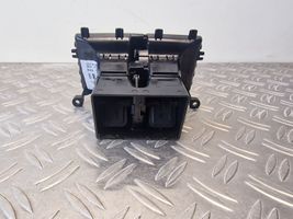 Volkswagen PASSAT B8 Griglia di ventilazione posteriore 3G0857100H