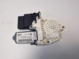 Seat Altea Moteur de lève-vitre de porte arrière 5P0839462A