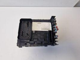 Volkswagen Tiguan Module de fusibles 1K0937800BF