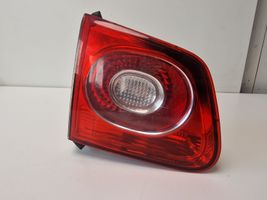 Volkswagen Tiguan Lampy tylnej klapy bagażnika 5N0945093C