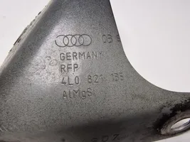 Audi Q7 4L Supporto di montaggio del parafango 4L0821135