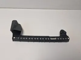 Audi Q7 4L Rail de pare-brise de porte arrière 4L0839068