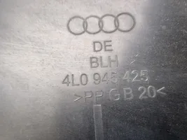 Audi Q7 4L Galinio žibinto detalė 4L0945425