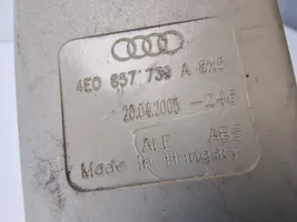 Audi A8 S8 D3 4E Boucle de ceinture de sécurité arrière centrale 4E0857739A