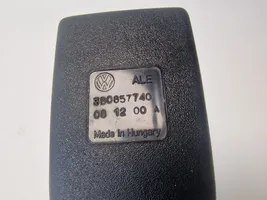 Volkswagen PASSAT B5.5 Boucle de ceinture de sécurité arrière 3B0857740A