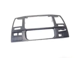 Volkswagen Transporter - Caravelle T5 Verkleidung Radio / Navigation 7E0857237J