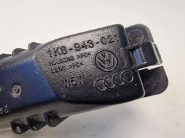 Volkswagen Golf VII Éclairage de plaque d'immatriculation 1K8943021