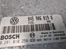Volkswagen Lupo Calculateur moteur ECU 045906019Q