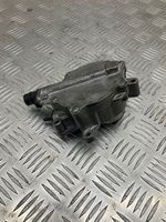 BMW 7 F01 F02 F03 F04 Вакуумный насос 8605976