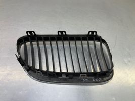 BMW 3 E92 E93 Griglia superiore del radiatore paraurti anteriore 7254967