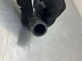 BMW 5 E60 E61 Tuyau de liquide de refroidissement moteur 6910757