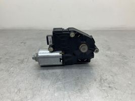 BMW 5 G30 G31 Motore/attuatore 1750378B